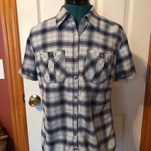 Carhartt plaid short sleeve shirt Small